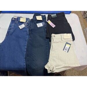 Women's bundle of jeans and shorts size 4